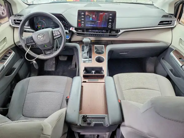 5TDBSKFC2NS070135 2022 TOYOTA SIENNA - Image 8