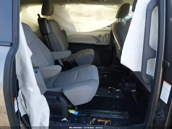 5TDBSKFC3RS126590 2024 TOYOTA SIENNA - Image 8