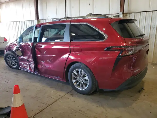 5TDBSKFC3SS176914 2025 TOYOTA SIENNA - Image 2