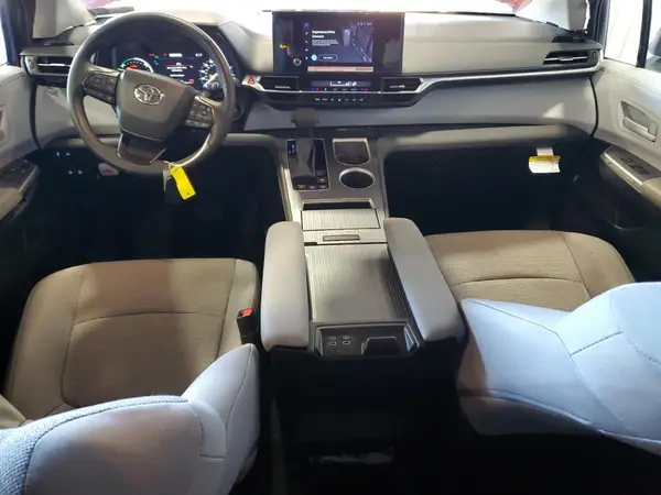 5TDBSKFC3SS176914 2025 TOYOTA SIENNA - Image 8