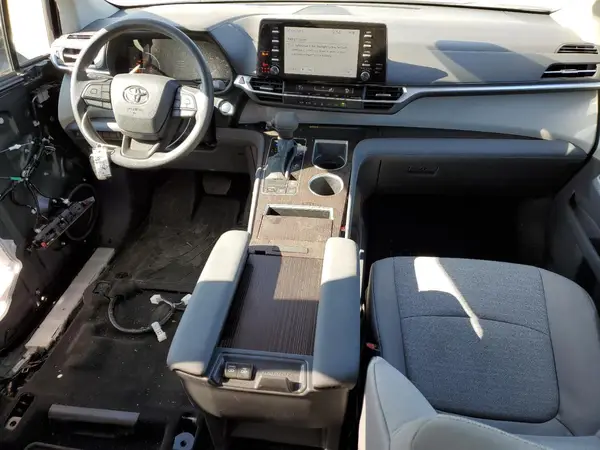 5TDBSKFC4RS136089 2024 TOYOTA SIENNA - Image 8