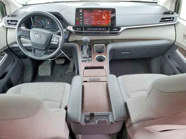 5TDBSKFC5NS069870 2022 TOYOTA SIENNA - Image 8