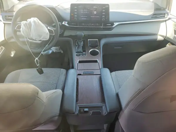 5TDBSKFC6MS019865 2021 TOYOTA SIENNA - Image 8