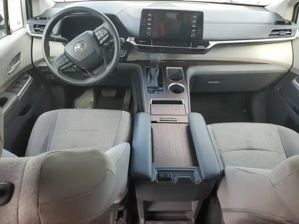5TDBSKFC6NS042760 2022 TOYOTA SIENNA - Image 8