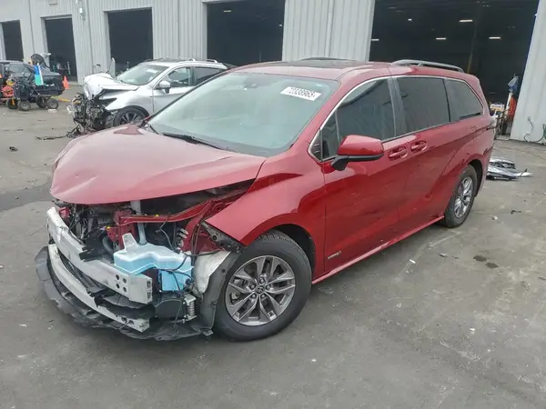 5TDBSKFC8MS023688 2021 TOYOTA SIENNA - Image 1