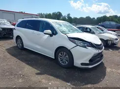 5TDBSKFC8NS047748 2022 TOYOTA SIENNA