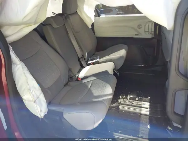 5TDBSKFC8SS166024 2025 TOYOTA SIENNA - Image 8