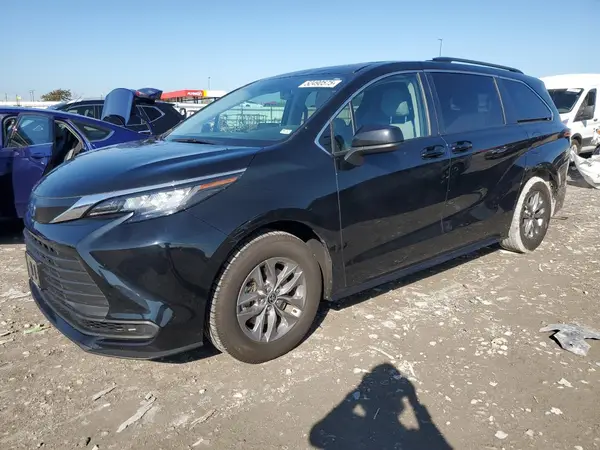 5TDBSKFCXNS060663 2022 TOYOTA SIENNA - Image 1