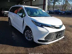 5TDBSKFCXRS130118 2024 TOYOTA SIENNA