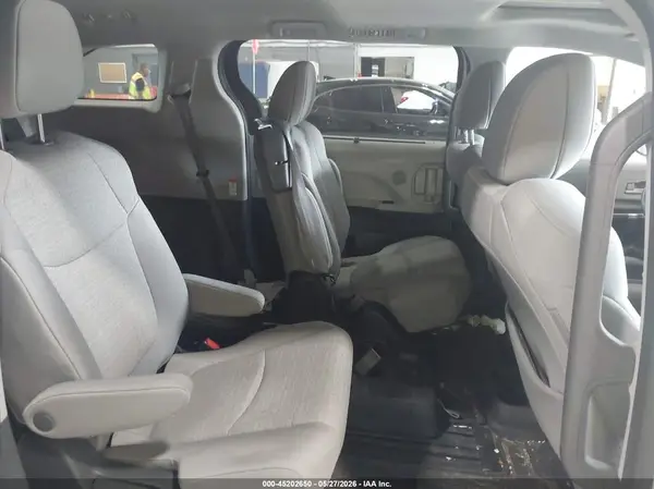 5TDBSKFCXRS133407 2024 TOYOTA SIENNA - Image 8