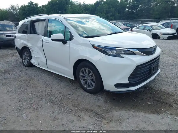5TDBSKFCXSS156899 2025 TOYOTA SIENNA - Image 1