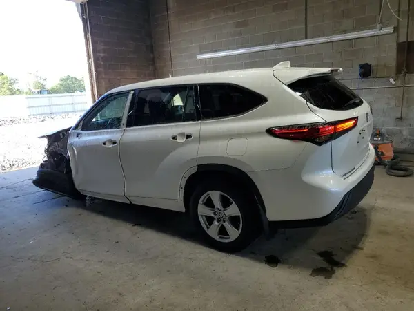 5TDBZRBH0LS000636 2020 TOYOTA HIGHLANDER - Image 2