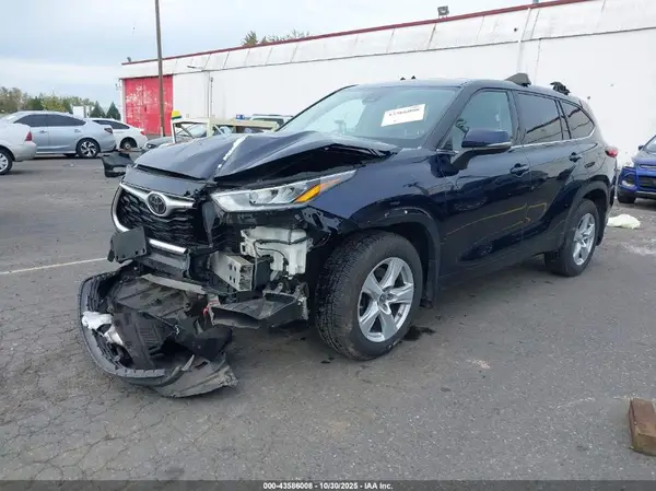 5TDBZRBH0LS009286 2020 TOYOTA HIGHLANDER - Image 2