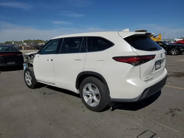 5TDBZRBH0LS510596 2020 TOYOTA HIGHLANDER - Image 2