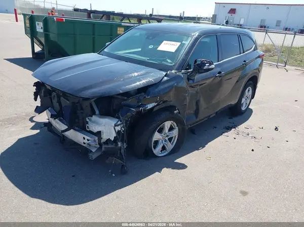 5TDBZRBH1MS120415 2021 TOYOTA HIGHLANDER - Image 2