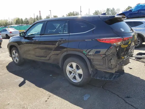 5TDBZRBH1MS537811 2021 TOYOTA HIGHLANDER - Image 2