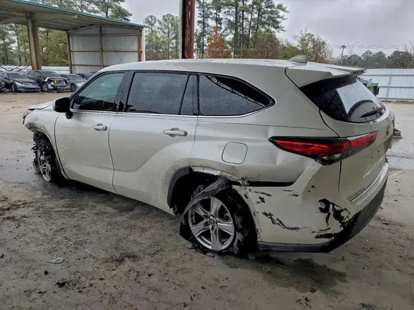 5TDBZRBH1MS553183 2021 TOYOTA HIGHLANDER - Image 2