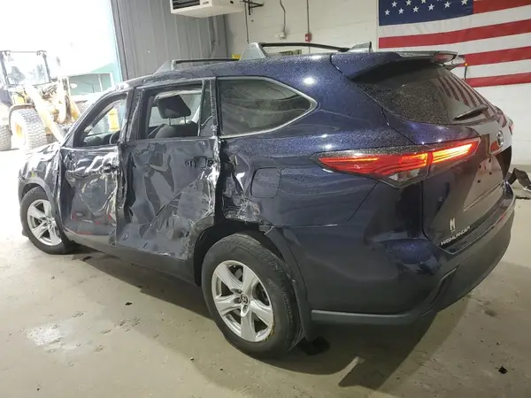5TDBZRBH1NS237882 2022 TOYOTA HIGHLANDER - Image 2