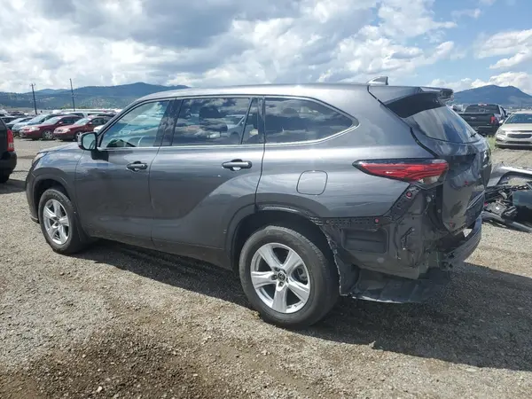 5TDBZRBH2MS130497 2021 TOYOTA HIGHLANDER - Image 2