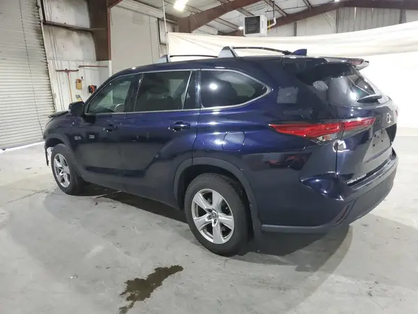 5TDBZRBH2MS526915 2021 TOYOTA HIGHLANDER - Image 2