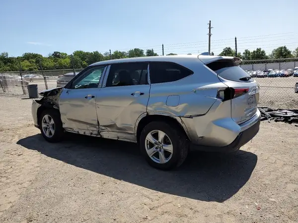 5TDBZRBH2MS545464 2021 TOYOTA HIGHLANDER - Image 2