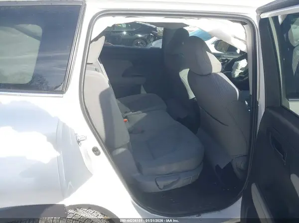 5TDBZRBH2NS171536 2022 TOYOTA HIGHLANDER - Image 8