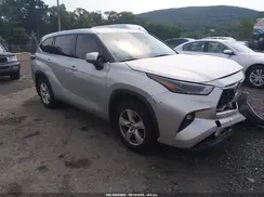 5TDBZRBH2NS582015 2022 TOYOTA HIGHLANDER