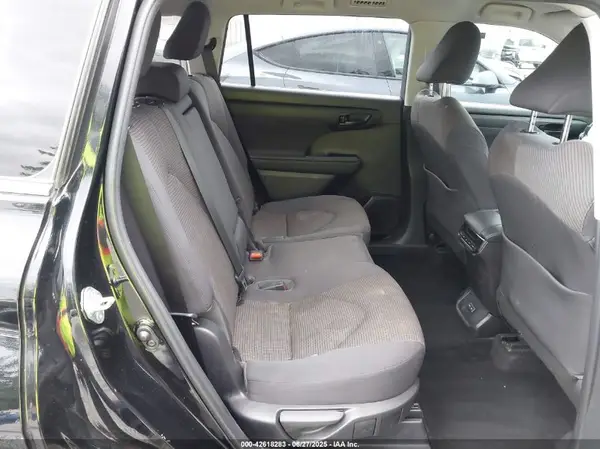 5TDBZRBH2NS596559 2022 TOYOTA HIGHLANDER - Image 8