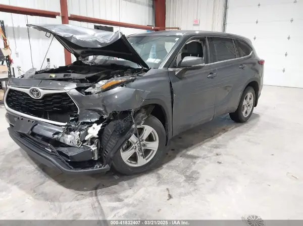 5TDBZRBH3LS038023 2020 TOYOTA HIGHLANDER - Image 2