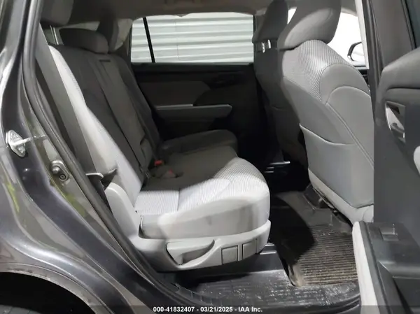 5TDBZRBH3LS038023 2020 TOYOTA HIGHLANDER - Image 8