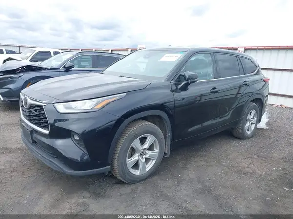 5TDBZRBH3LS504355 2020 TOYOTA HIGHLANDER - Image 2