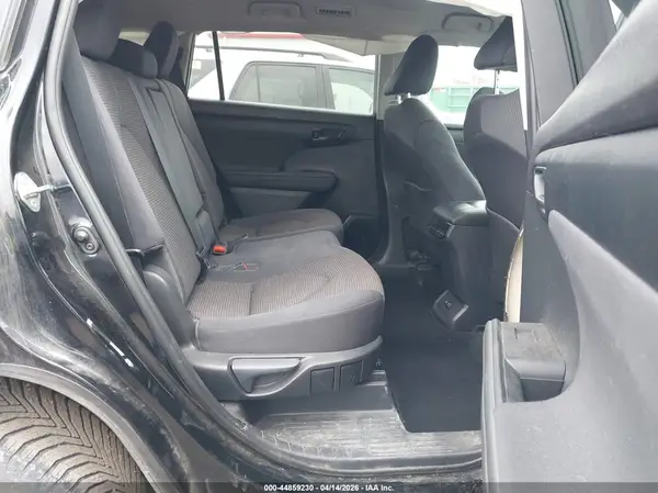 5TDBZRBH3LS504355 2020 TOYOTA HIGHLANDER - Image 8