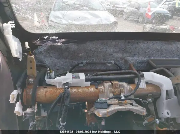 5TDBZRBH3MS057785 2021 TOYOTA HIGHLANDER - Image 2