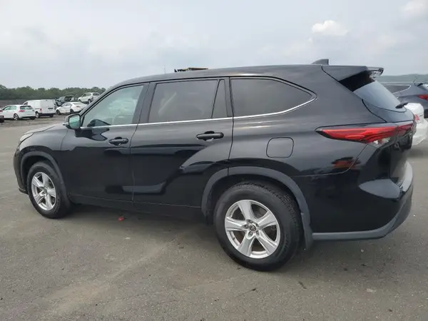 5TDBZRBH3MS523781 2021 TOYOTA HIGHLANDER - Image 2