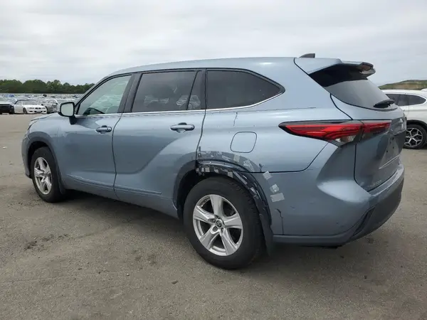 5TDBZRBH3NS166684 2022 TOYOTA HIGHLANDER - Image 2