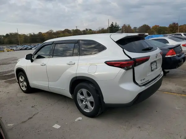 5TDBZRBH3NS187700 2022 TOYOTA HIGHLANDER - Image 2