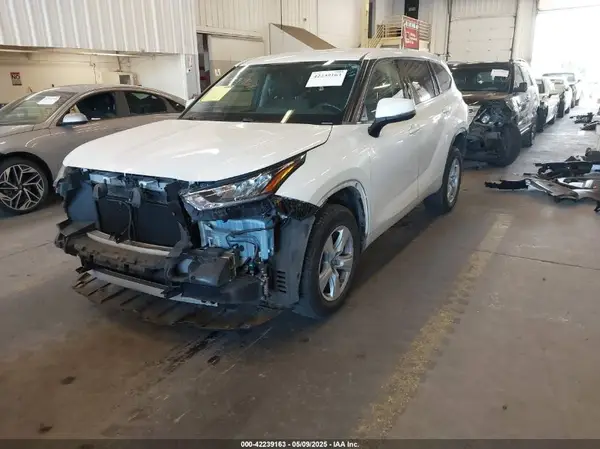 5TDBZRBH4LS020811 2020 TOYOTA HIGHLANDER - Image 2