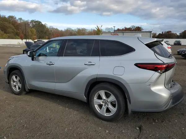 5TDBZRBH4LS502842 2020 TOYOTA HIGHLANDER - Image 2