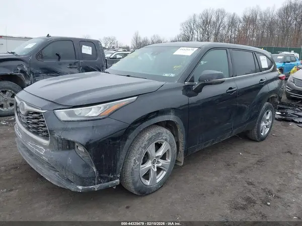 5TDBZRBH4LS519270 2020 TOYOTA HIGHLANDER - Image 2