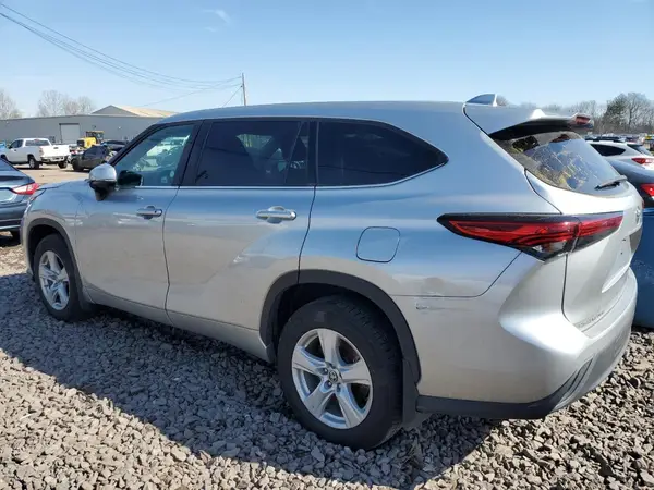 5TDBZRBH4MS546244 2021 TOYOTA HIGHLANDER - Image 2