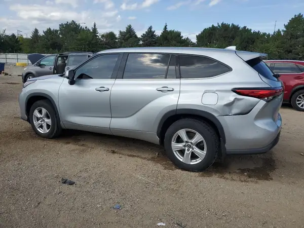 5TDBZRBH4MS558815 2021 TOYOTA HIGHLANDER - Image 2