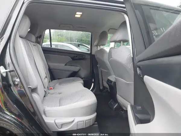 5TDBZRBH4NS163616 2022 TOYOTA HIGHLANDER - Image 8