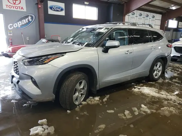 5TDBZRBH4NS587555 2022 TOYOTA HIGHLANDER - Image 1