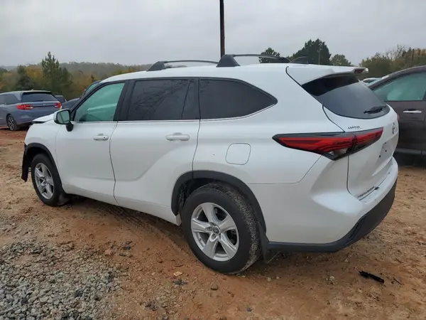 5TDBZRBH4NS590701 2022 TOYOTA HIGHLANDER - Image 2