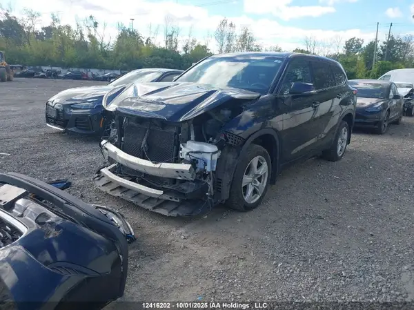 5TDBZRBH5LS045605 2020 TOYOTA HIGHLANDER - Image 2