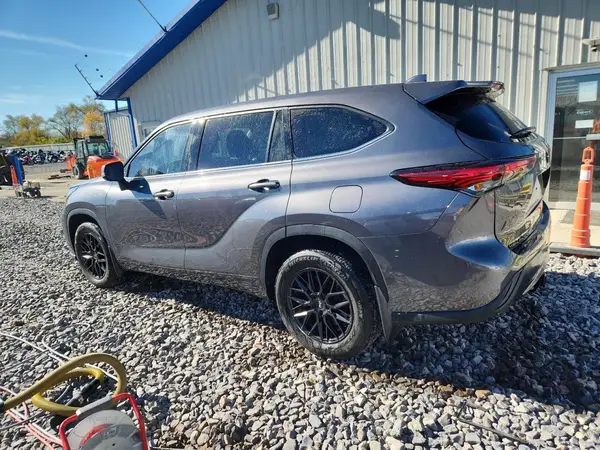 5TDBZRBH5MS086267 2021 TOYOTA HIGHLANDER - Image 2