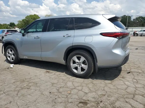 5TDBZRBH5MS118943 2021 TOYOTA HIGHLANDER - Image 2