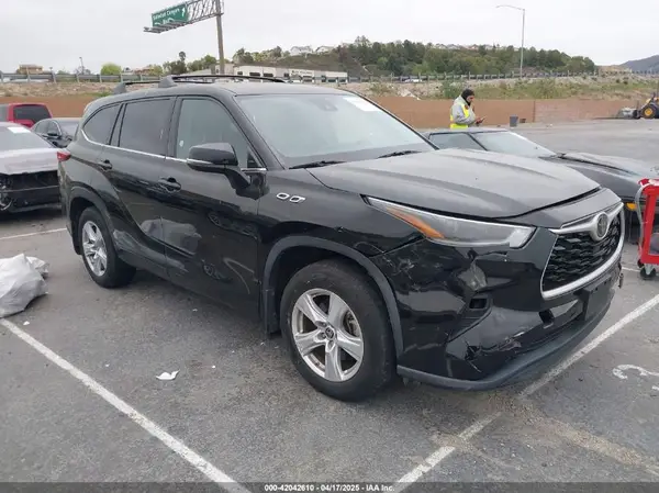 5TDBZRBH5MS543644 2021 TOYOTA HIGHLANDER - Image 1