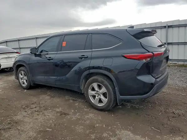5TDBZRBH5MS549816 2021 TOYOTA HIGHLANDER - Image 2