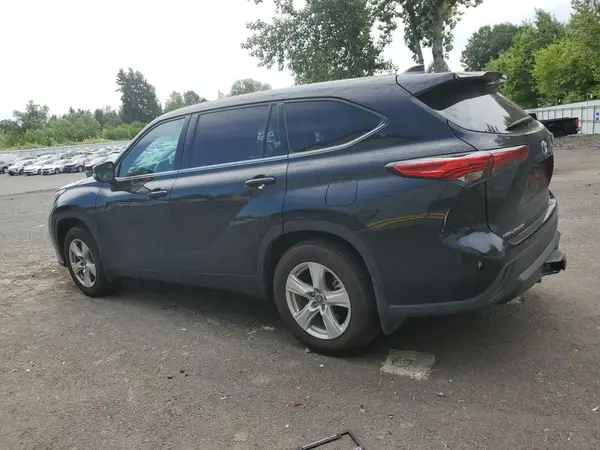5TDBZRBH5NS193739 2022 TOYOTA HIGHLANDER - Image 2